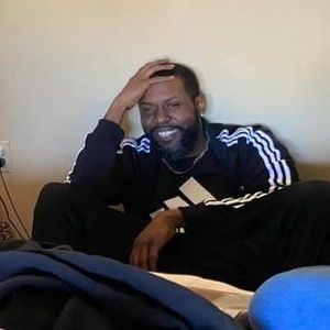 Meet your Posher, Everett